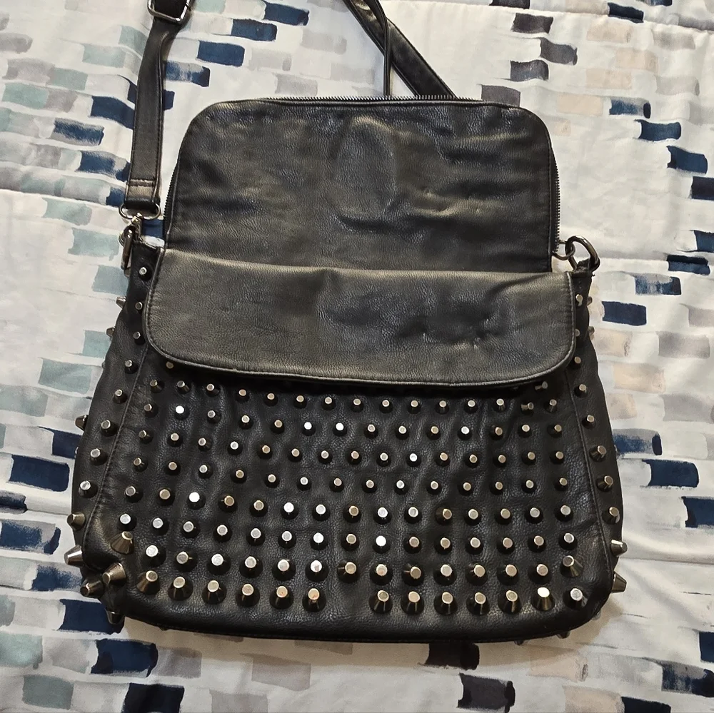 Leather Skull Purse - Picture 2 of 4